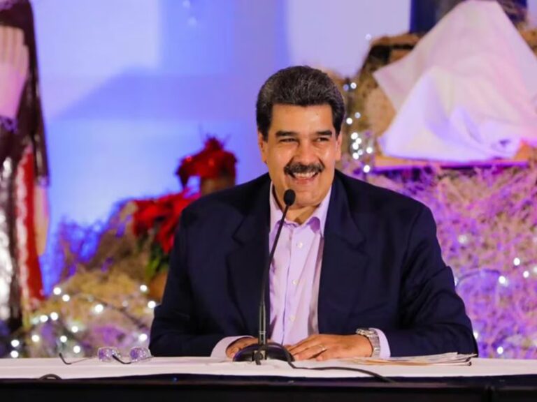 “No queremos la paz de los esclavos”: Nicolás Maduro