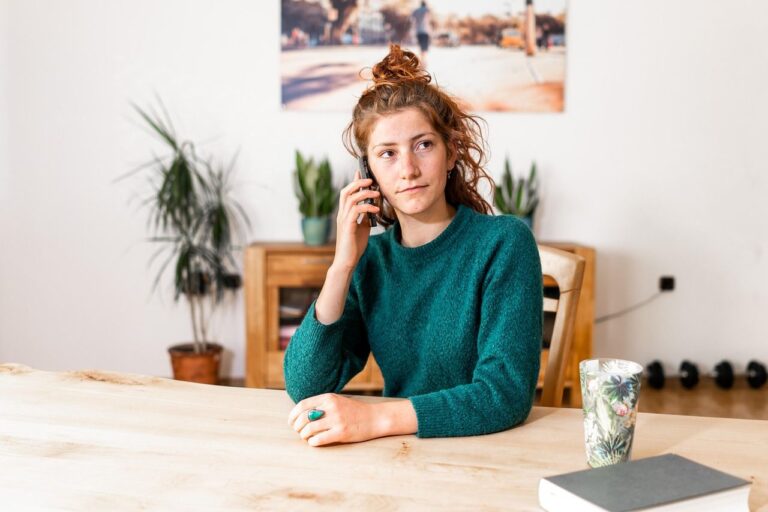 Despegar lanza SOFIA por voz: la asistente virtual ahora también atiende llamadas telefónicas