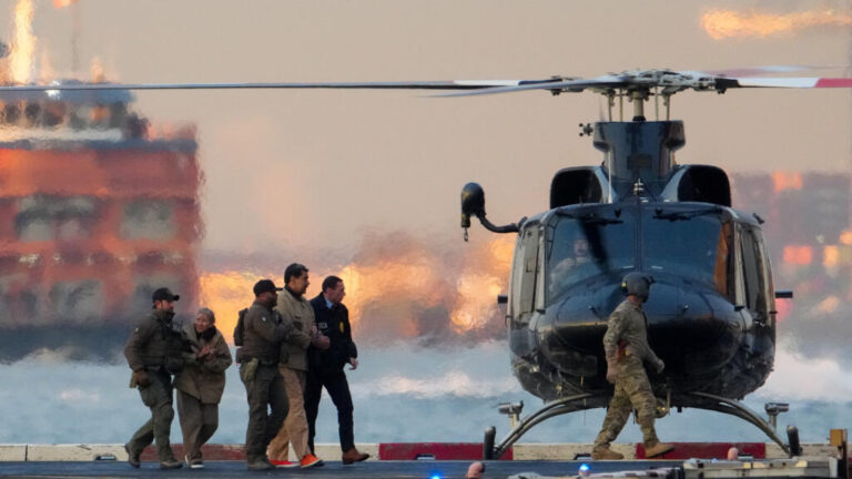 Nicolás Maduro llega a tribunal de Nueva York para su primera comparecencia
