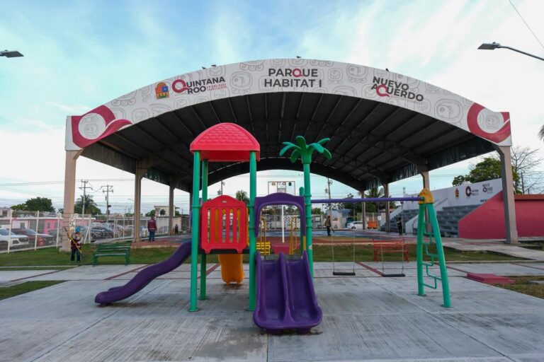 Mara Lezama entrega otro parque rescatado con el programa ¡Que Brille Chetumal!