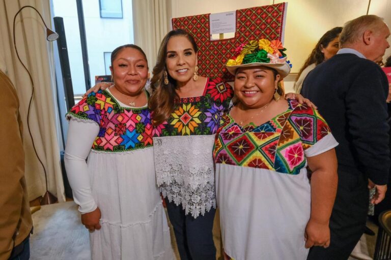 Artesanas mayas de Xpichil comercializan su arte milenario en la ‘Ventana a México’ de la FITUR 2026