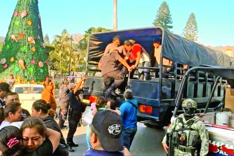 Vinculan a proceso a 11 policías de Chiapas por su presunta relación con la delincuencia