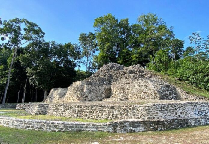  Zona Arqueológica de Ichkabal