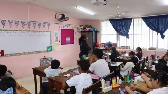 Anuncian suspensión de clases por carnaval de Yucatán