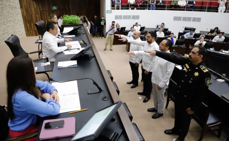 Inicia comparecencia de funcionarios por el Primer Informe de Díaz Mena