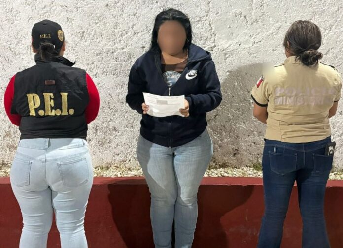 Detienen a mujer por fraude en compraventa de autos en Mérida