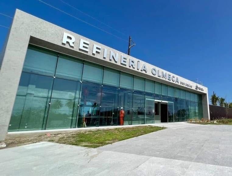 Padres de familia visitan la Refinería ‘Olmeca‘, en atención a sus inquietudes