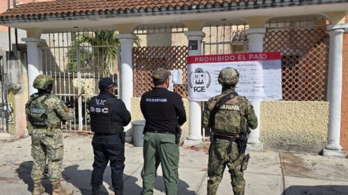 Se logró la detención de cuatro personas tras el desmantelamiento de un supuesto call center que operó como centro de fraude en Cancún.