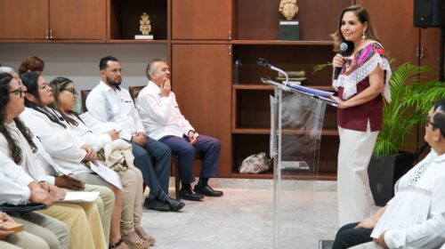 El magisterio es parte fundamental de la historia de Quintana Roo: Mara Lezama