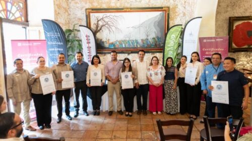 Entregan 23 distintivos para fortalecer la competitividad turística en Yucatán
