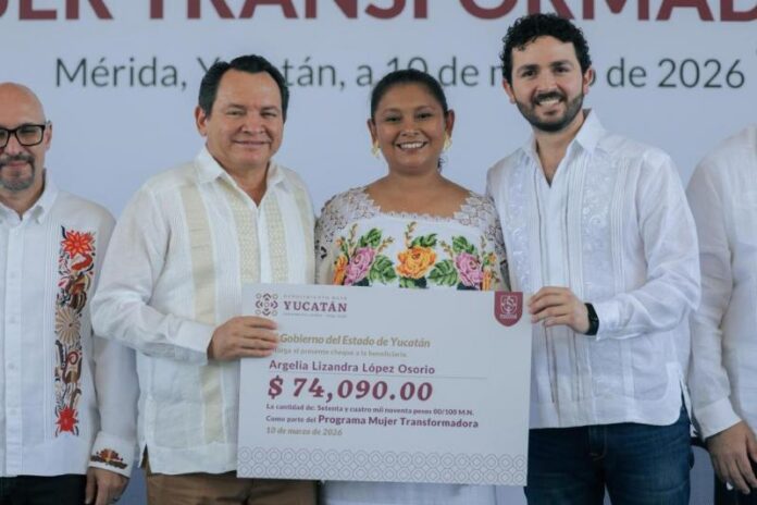 Gobierno de Yucatán entrega más de 1.7 mdp en créditos para emprendedoras
