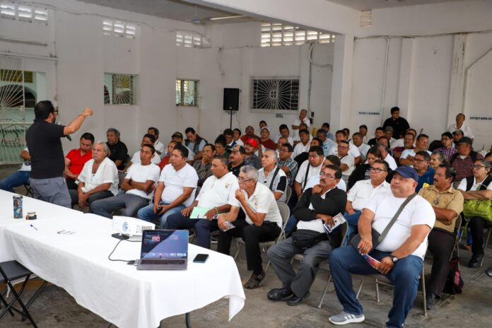IMOVEQROO impulsa capacitación para operadores del servicio público en Chetumal