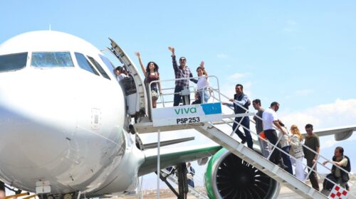 Inauguran el vuelo directo Saltillo-Cancún
