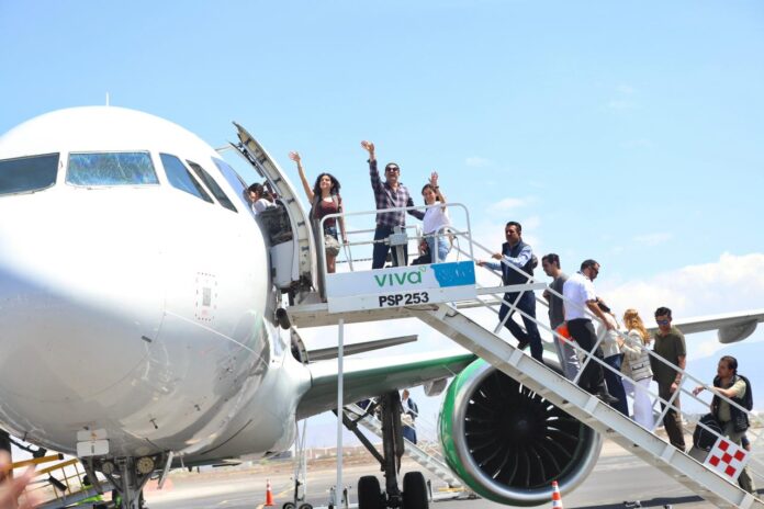 Inauguran el vuelo directo Saltillo-Cancún