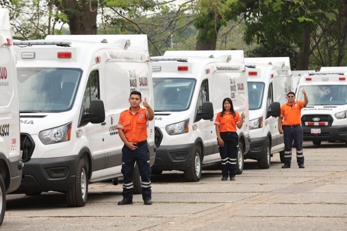 Javier May entrega 20 nuevas ambulancias para comunidades apartadas en Tabasco