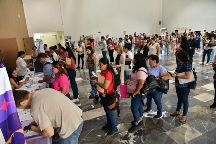 Javier May inaugura la Feria Nacional de Empleo para las Mujeres 2026