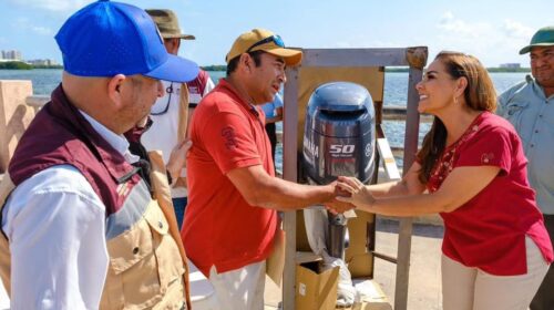 Mara Lezama entrega equipo pesquero por más de 8 mdp