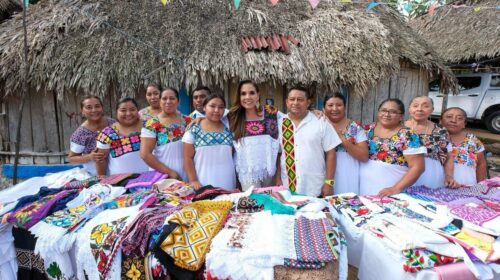 Mara Lezama reconoce a las y los artesanos mayas