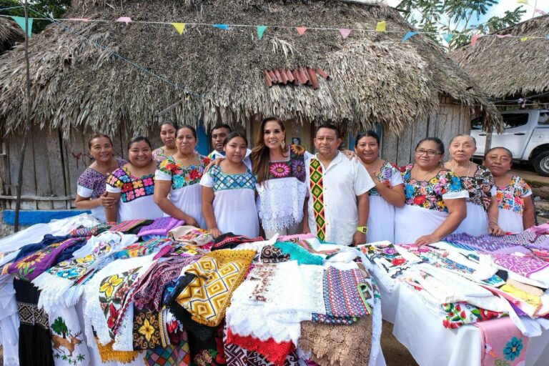 Mara Lezama reconoce a las y los artesanos mayas