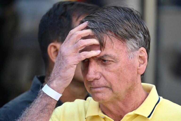 Jair Bolsonaro, en terapia intensiva por una bronconeumonía