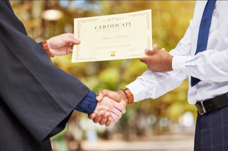 Certificado de inglés: cómo usarlo para trabajo, escuela y procesos en empresas