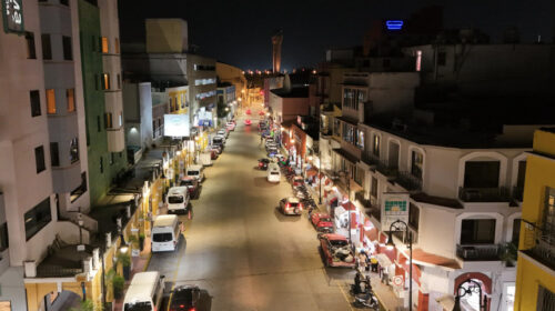 Rehabilitan el alumbrado público de Villahermosa