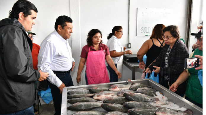 “Del productor a la mesa”, punto de venta de Pescando Vida en la central de abastos de Villahermosa