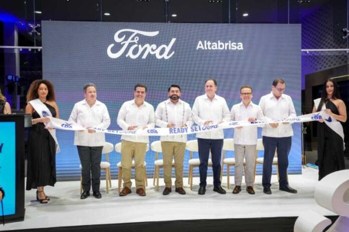 Ford Altabrisa abre sus puertas