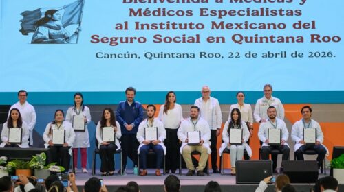 Fortalecen el sistema de salud de Quintana Roo con nuevos médicos especialistas