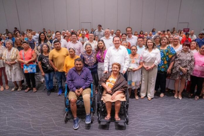 Más de 300 yucatecos recuperan su autonomía con apoyos funcionales