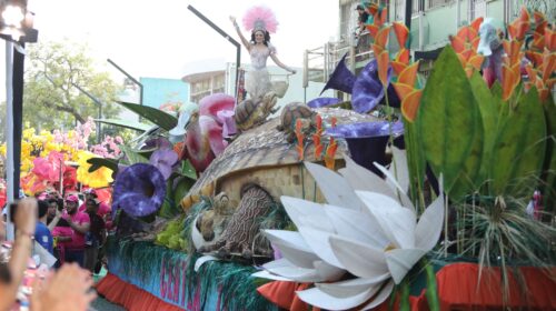 Miles disfrutan del Desfile de Carros Alegóricos de la Feria Tabasco 2026
