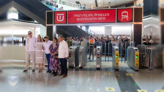 Celebra Claudia Sheinbaum inauguración del Tren Suburbano al AIFA