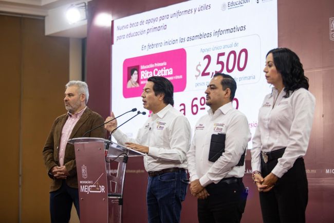 Para apoyar sus estudios 44 mil universitarios de Michoacán están recibiendo la beca Gertrudis Bocanegra: Mario Delgado