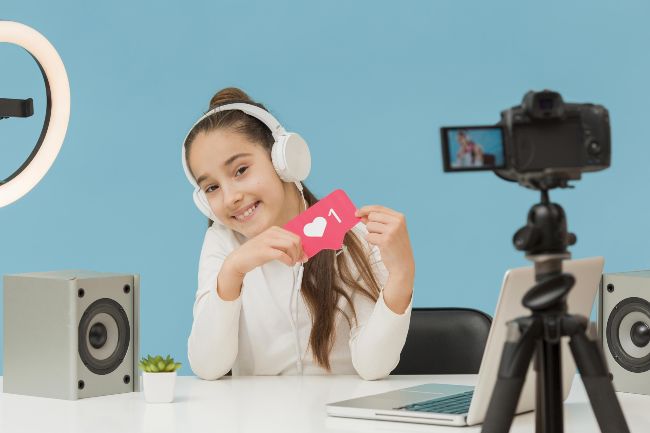 1 de cada 3 padres mexicanos apoyaría que sus hijos sean influencers, pese a los riesgos digitales: Kaspersky