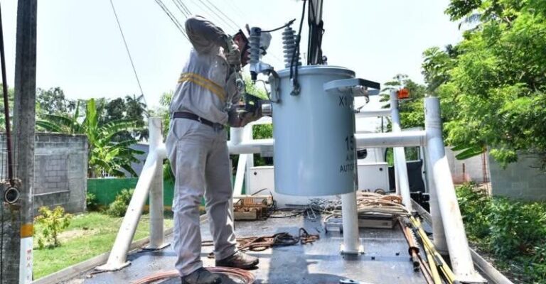 CFE inicia modernización de la red eléctrica en Tabasco