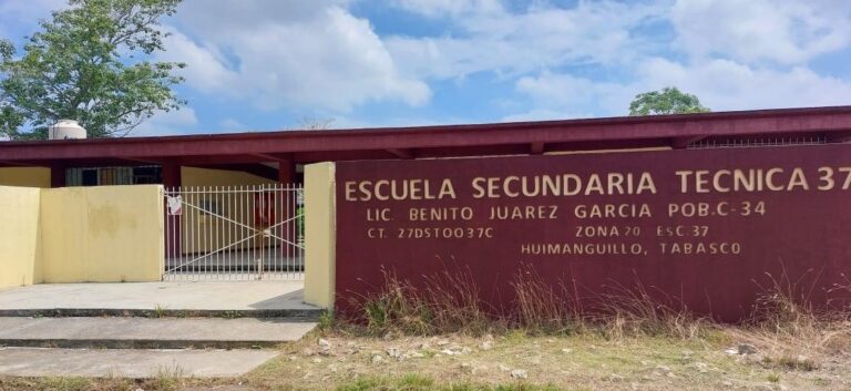 Detienen a estudiante que apuñaló a maestro en Huimanguillo, Tabasco