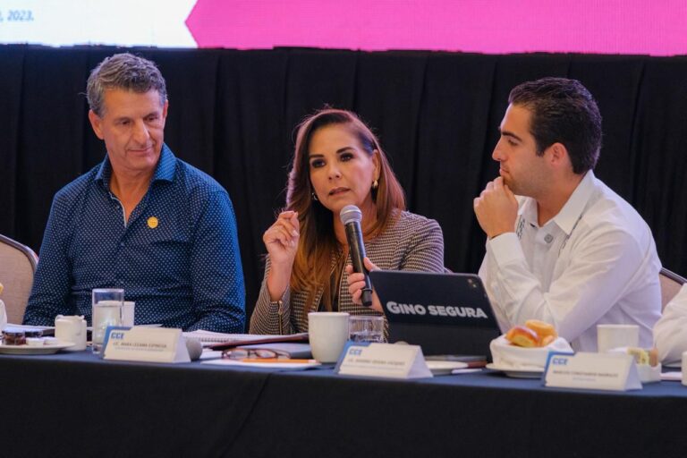 Mara Lezama presenta a empresarios el proyecto del Distrito Financiero y Tecnológico de Cancún