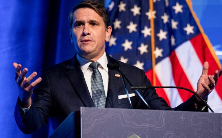 “Vendrán más acusaciones contra políticos en México”: fiscal general de EU