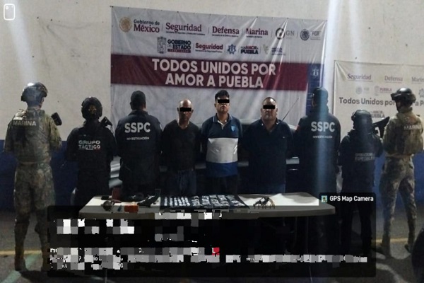 La Secretaría de Marina realiza detenciones y aseguramiento de presunta droga y armas de fuego en Amozoc, Puebla