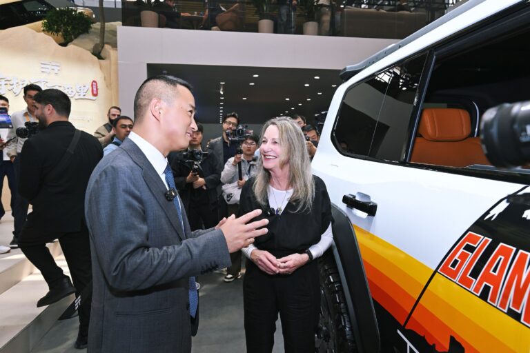 Primera incursión de Paula Scher en diseño automotriz: por qué la Serie G Premium es la “única respuesta”