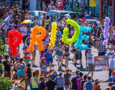 Denver: Donde el Pride se celebra en junio… y se vive todo el año