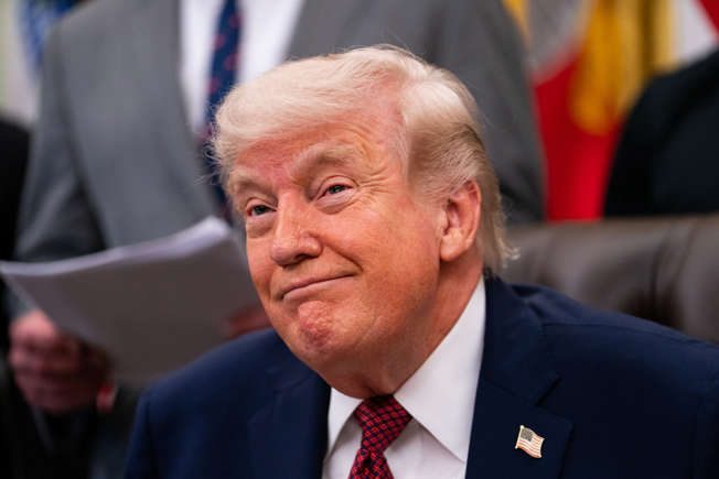 Administración de Donald Trump ordena a bancos identificar redes sospechosas de lavado de dinero iraní