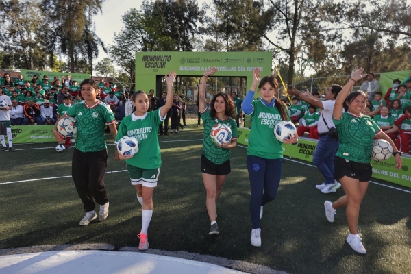 Destaca Mario Delgado arranque de las finales del Mundialito Escolar 2026 con la participación de niñas, niños y jóvenes, como parte del Mundial Social