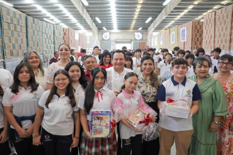 Arranca la distribución de más de 2.7 millones de libros de texto en Yucatán
