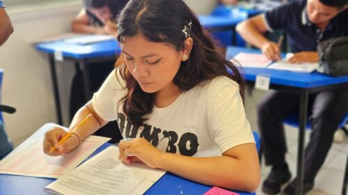 Aspirantes a docentes en Quintana Roo presentan el examen de ingreso EXANI-II