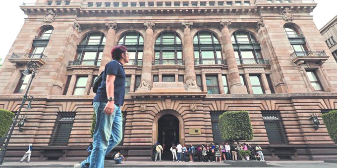Banxico pausa ciclo a la baja; deja tasa de interés en 6.50%