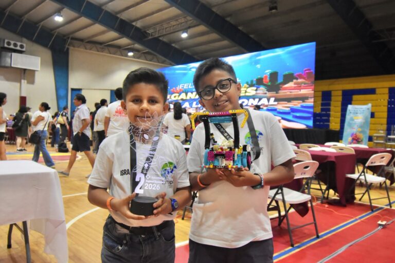 Cancún es sede del torneo regional de robótica; participan 200 estudiantes