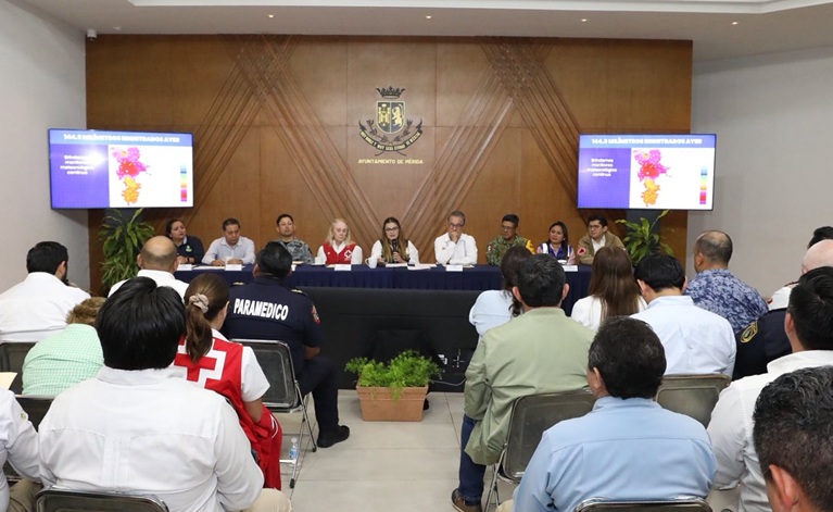 Cecilia Patrón anuncia medidas para enfrentar las severas lluvias en Mérida