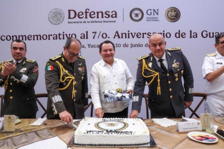 Díaz Mena reconoce a la Guardia Nacional en su séptimo aniversario