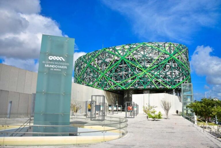 Especialistas se reúnen en el Gran Museo del Mundo Maya para rescatar lenguas originarias